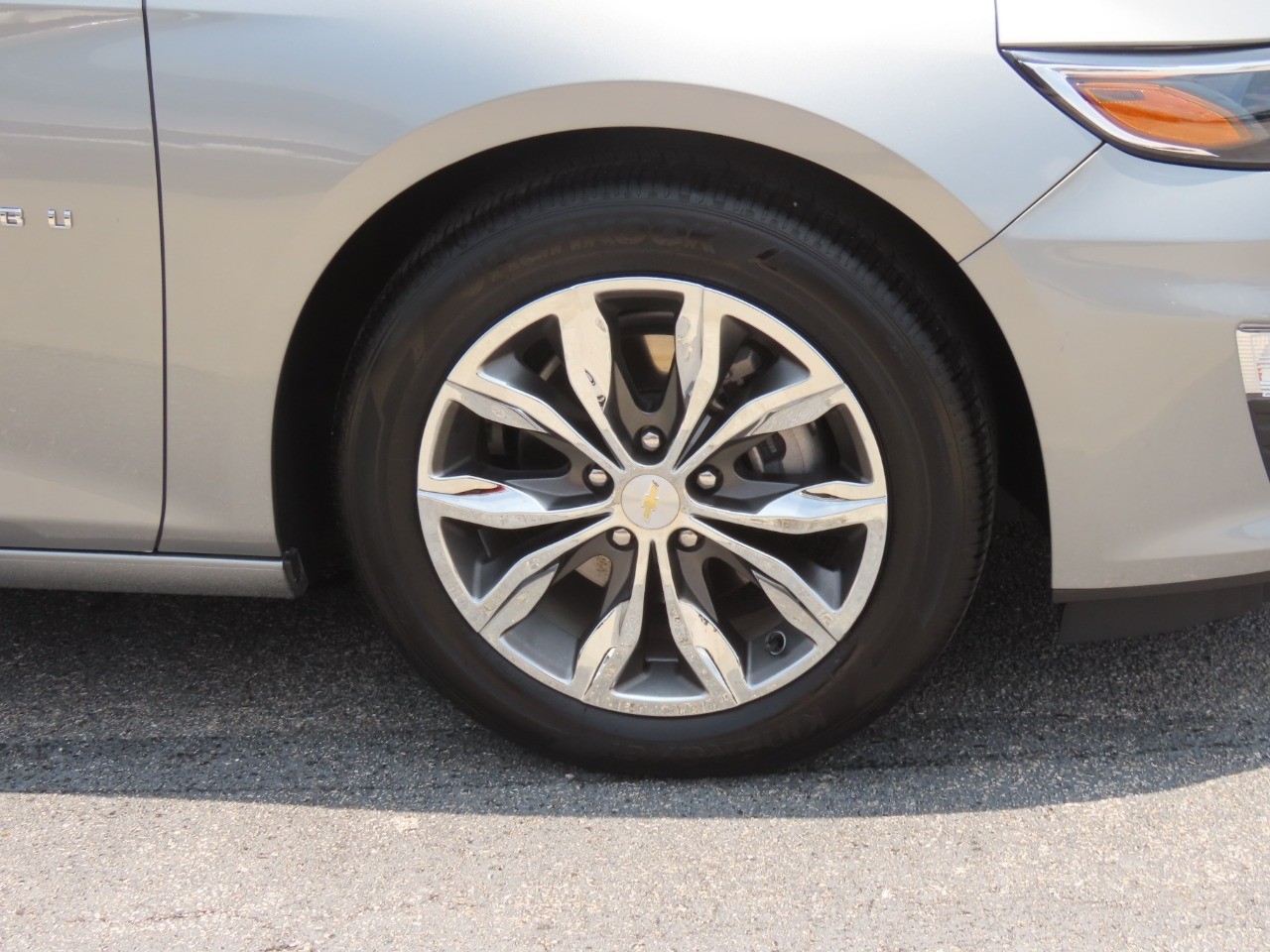 2025 Chevrolet Malibu LT - 8