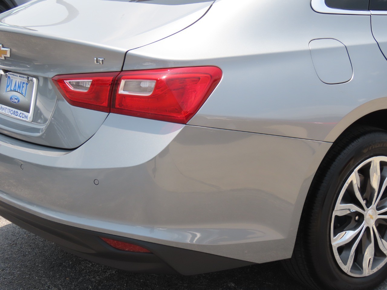2025 Chevrolet Malibu LT - 11