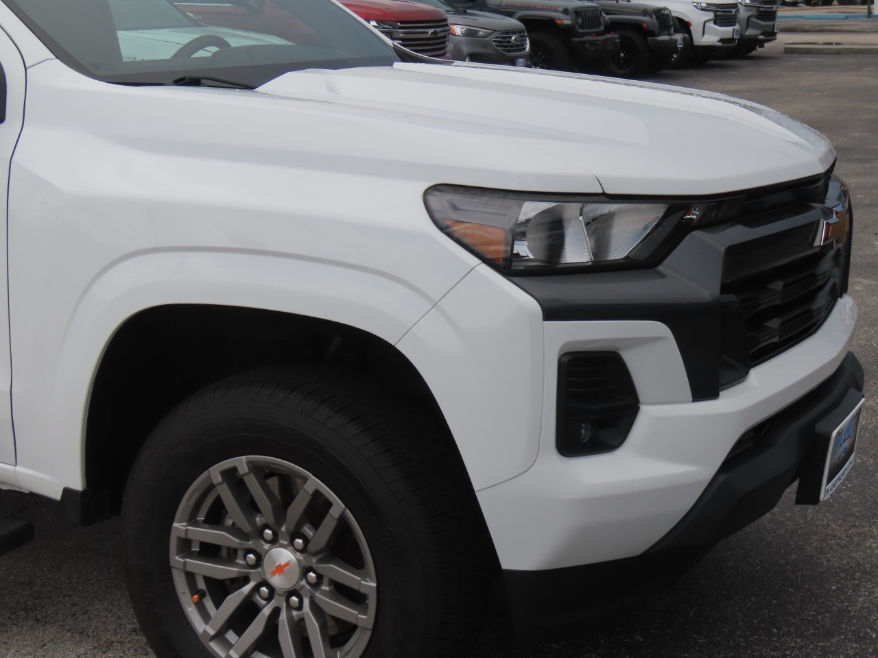 2024 Chevrolet Colorado photo 6 of 32