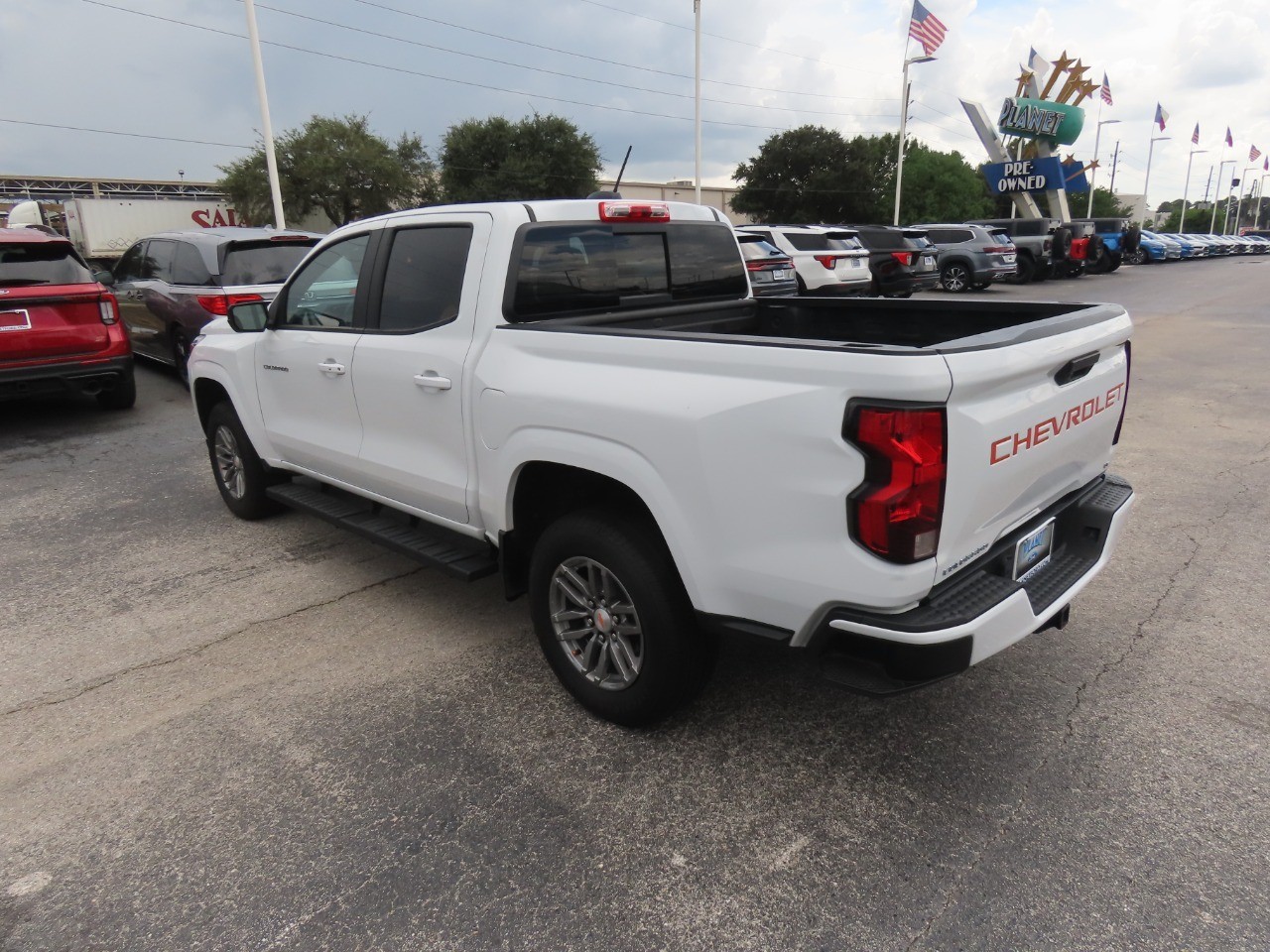 2024 Chevrolet Colorado photo 16 of 32