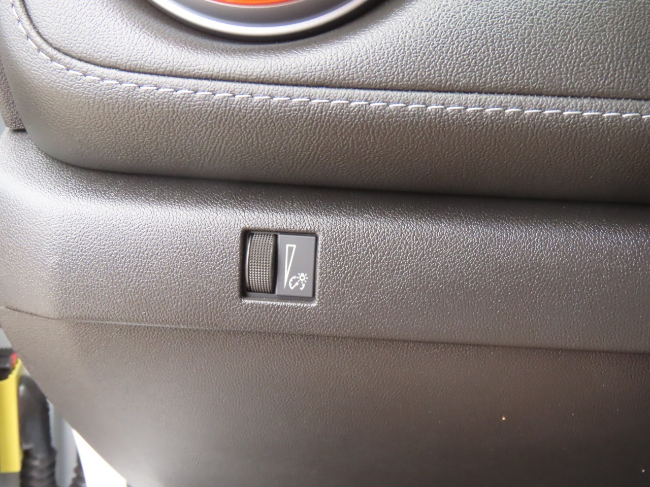 2024 Chevrolet Colorado photo 26 of 32