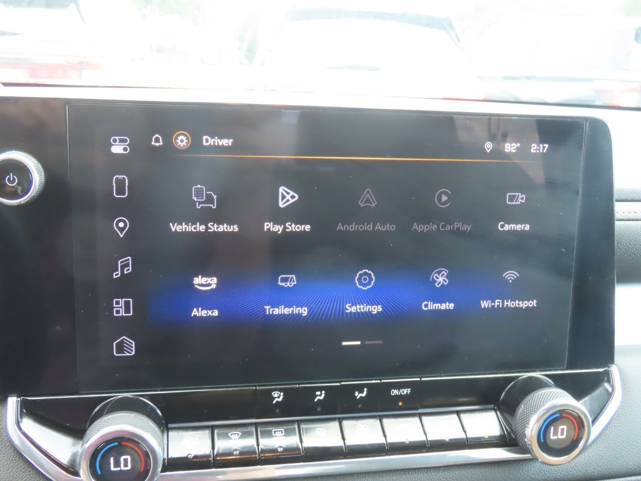 2024 Chevrolet Colorado photo 30 of 32