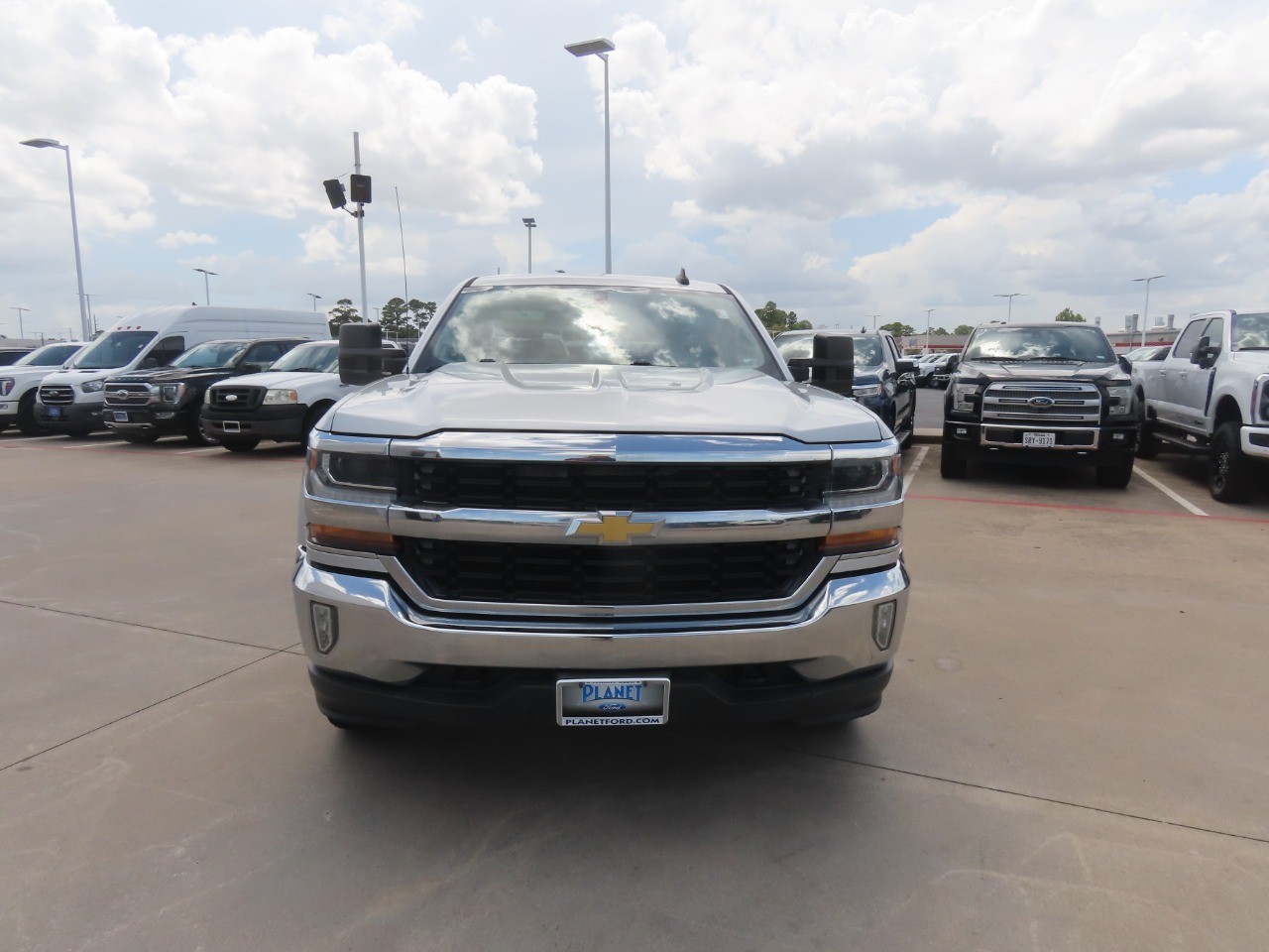 2017 Chevrolet Silverado 1500 LT - 4