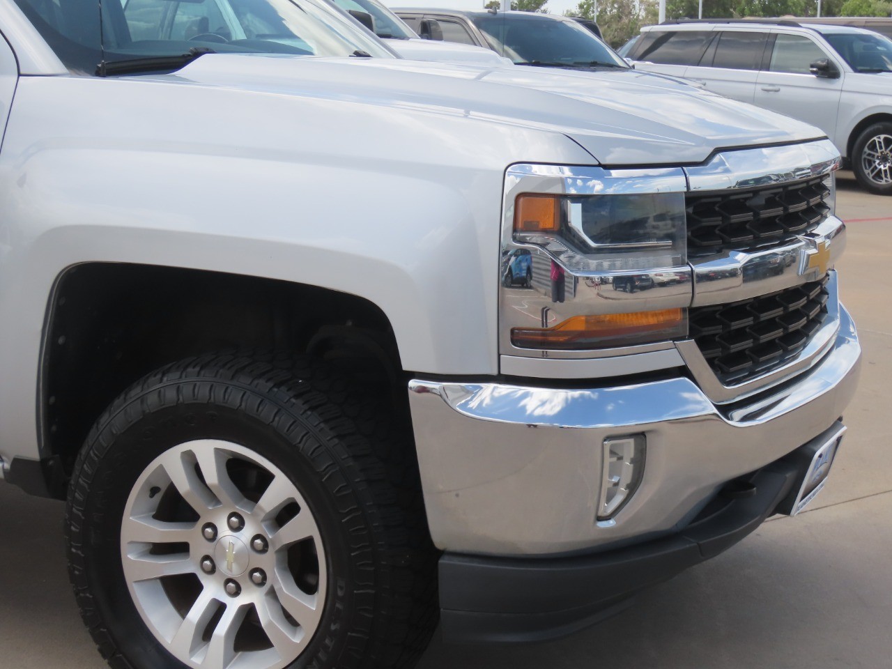 2017 Chevrolet Silverado 1500 LT - 5