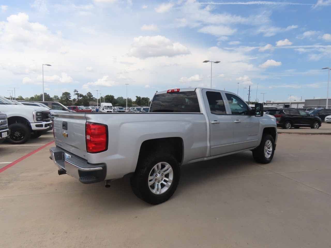 2017 Chevrolet Silverado 1500 LT - 10