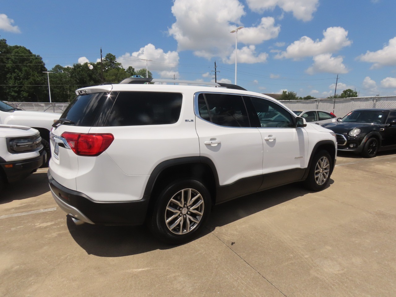 2019 GMC Acadia SLE - 9