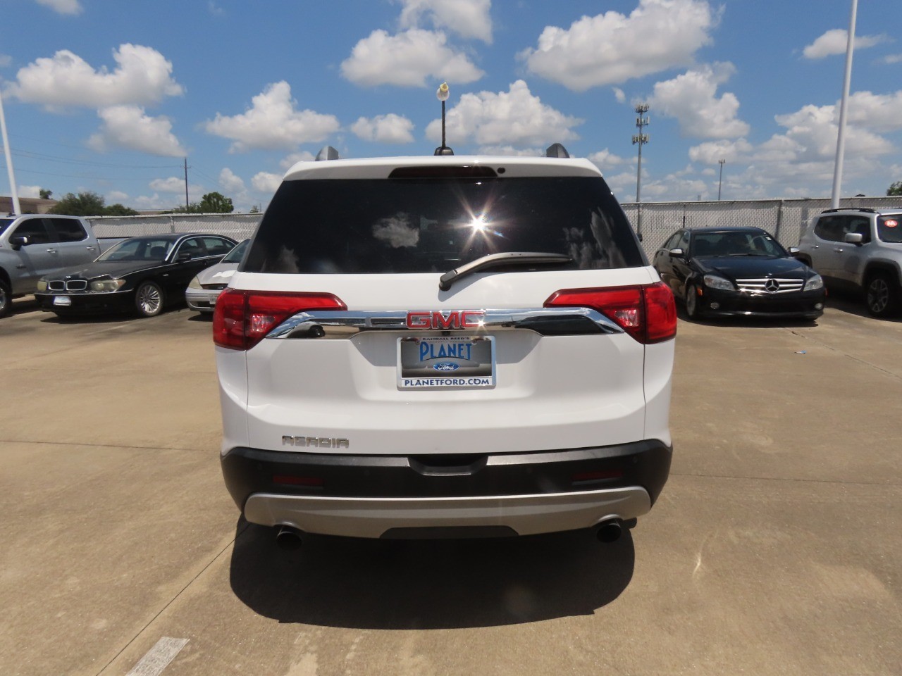 2019 GMC Acadia SLE - 11