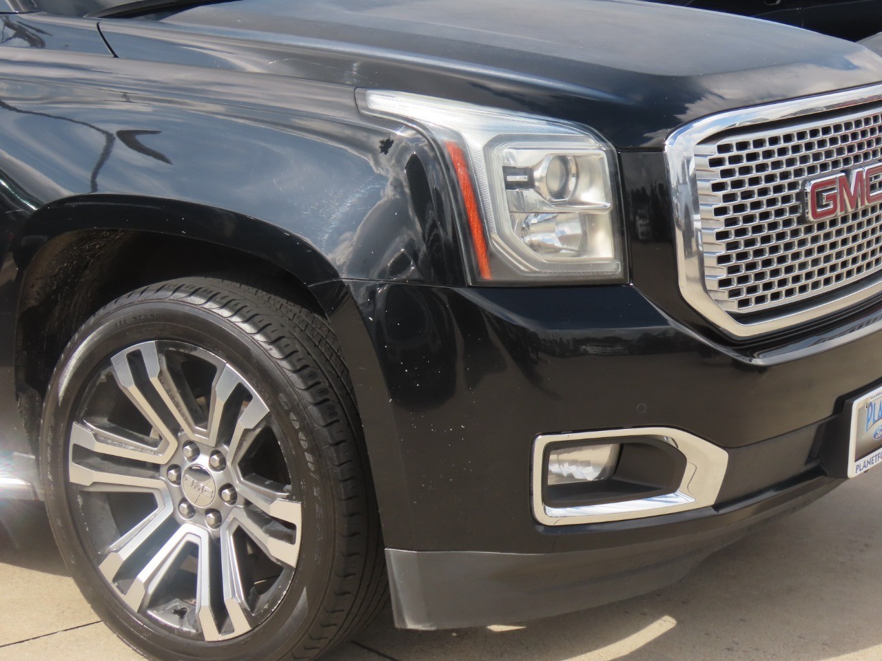 used 2017 GMC Yukon XL car, priced at $11,999