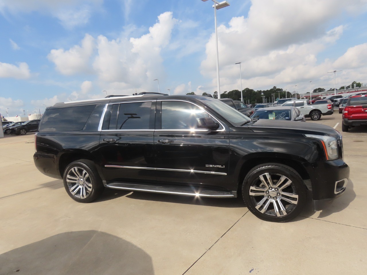 used 2017 GMC Yukon XL car, priced at $11,999
