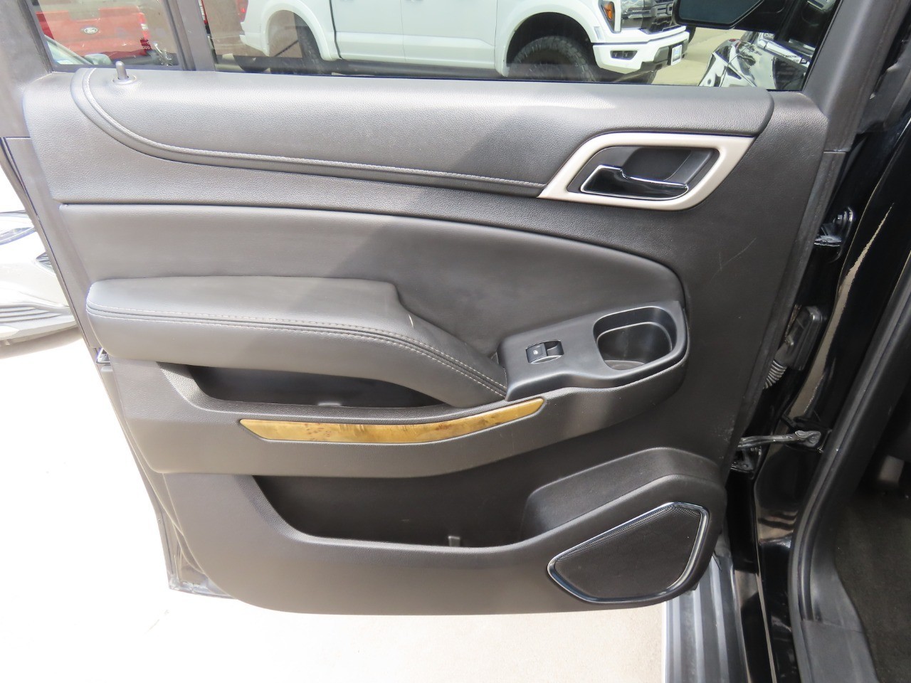 used 2017 GMC Yukon XL car, priced at $11,999