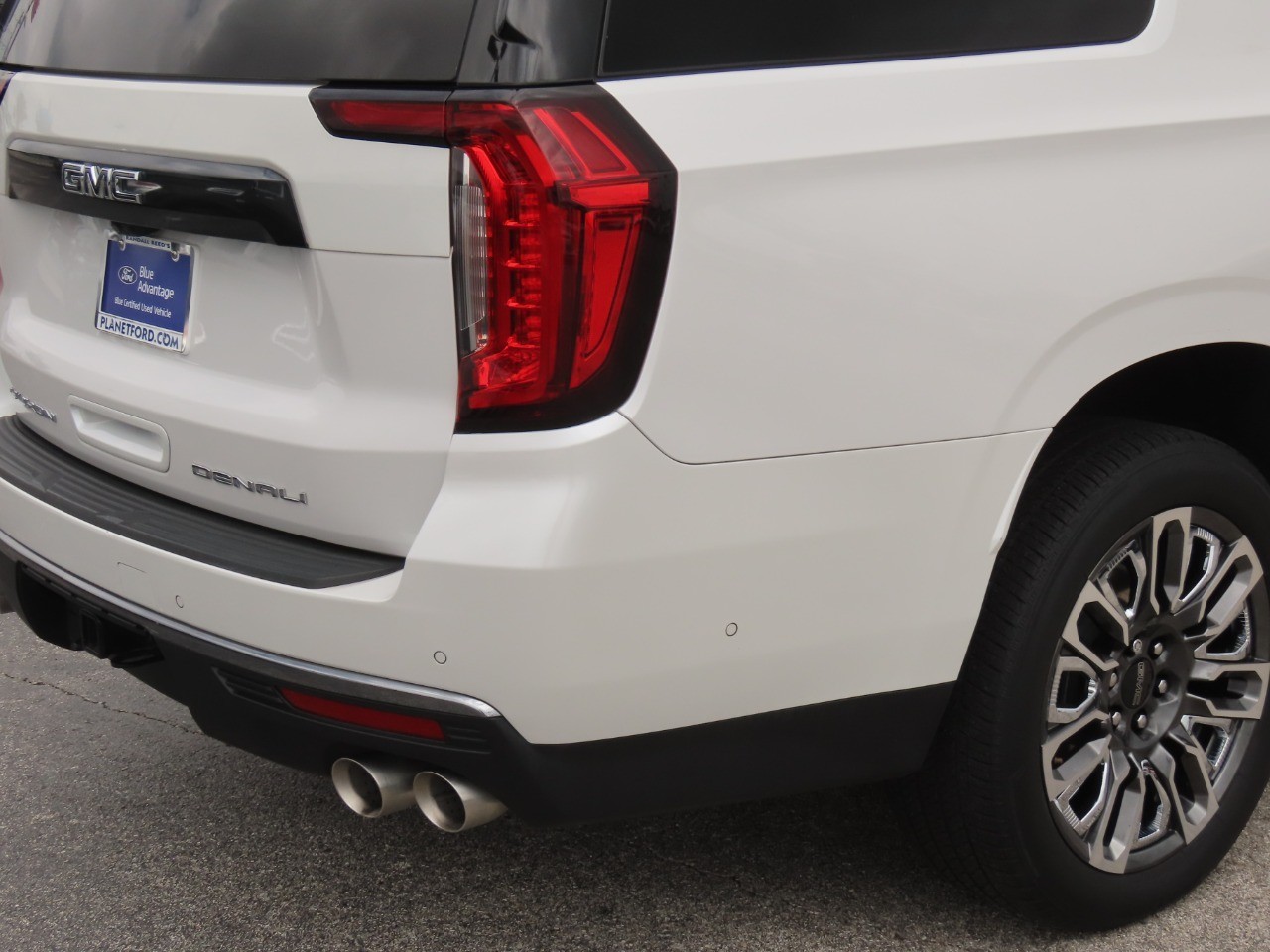 used 2023 GMC Yukon XL car, priced at $68,999