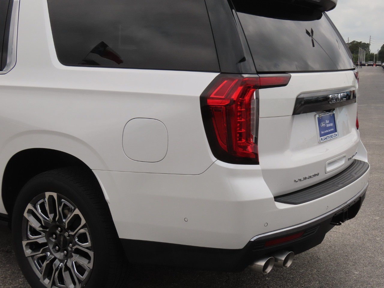 used 2023 GMC Yukon XL car, priced at $68,999