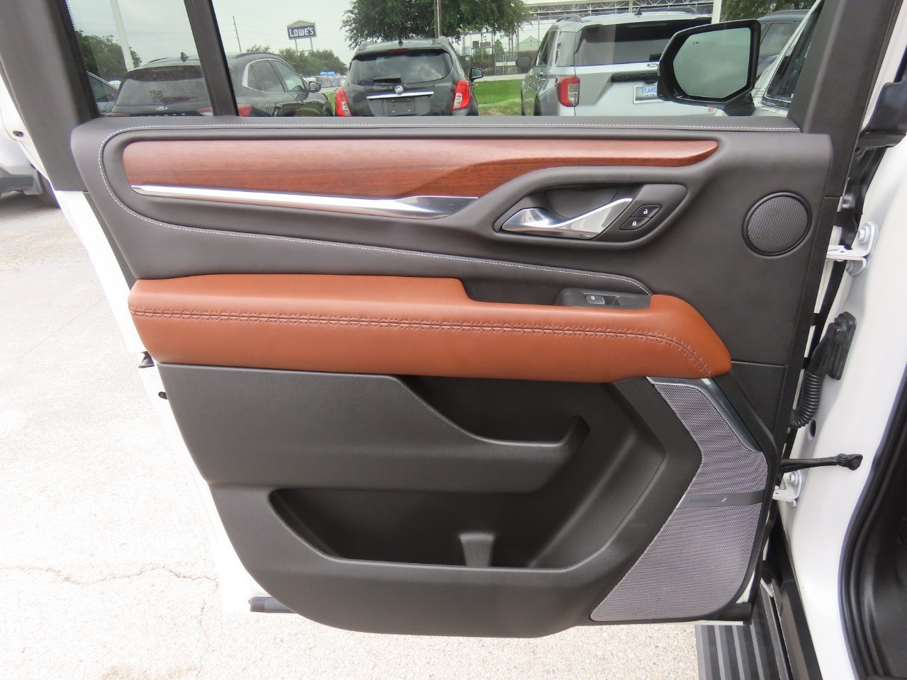 used 2023 GMC Yukon XL car, priced at $68,999