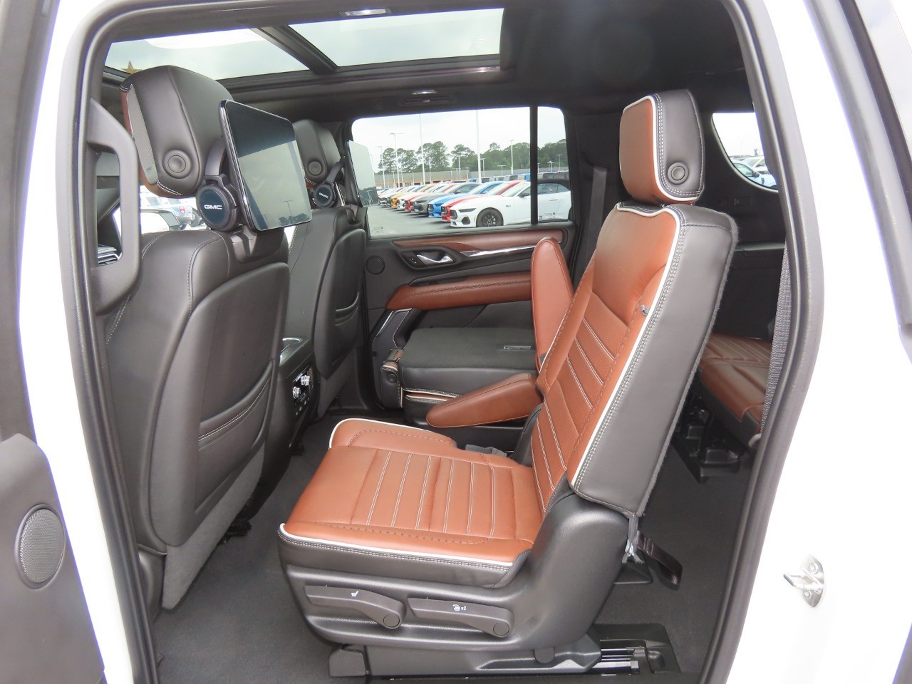 used 2023 GMC Yukon XL car, priced at $68,999