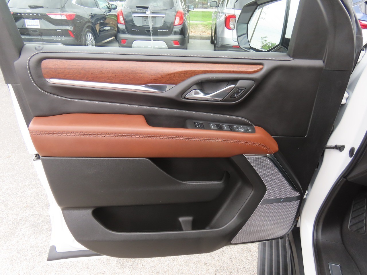 used 2023 GMC Yukon XL car, priced at $68,999
