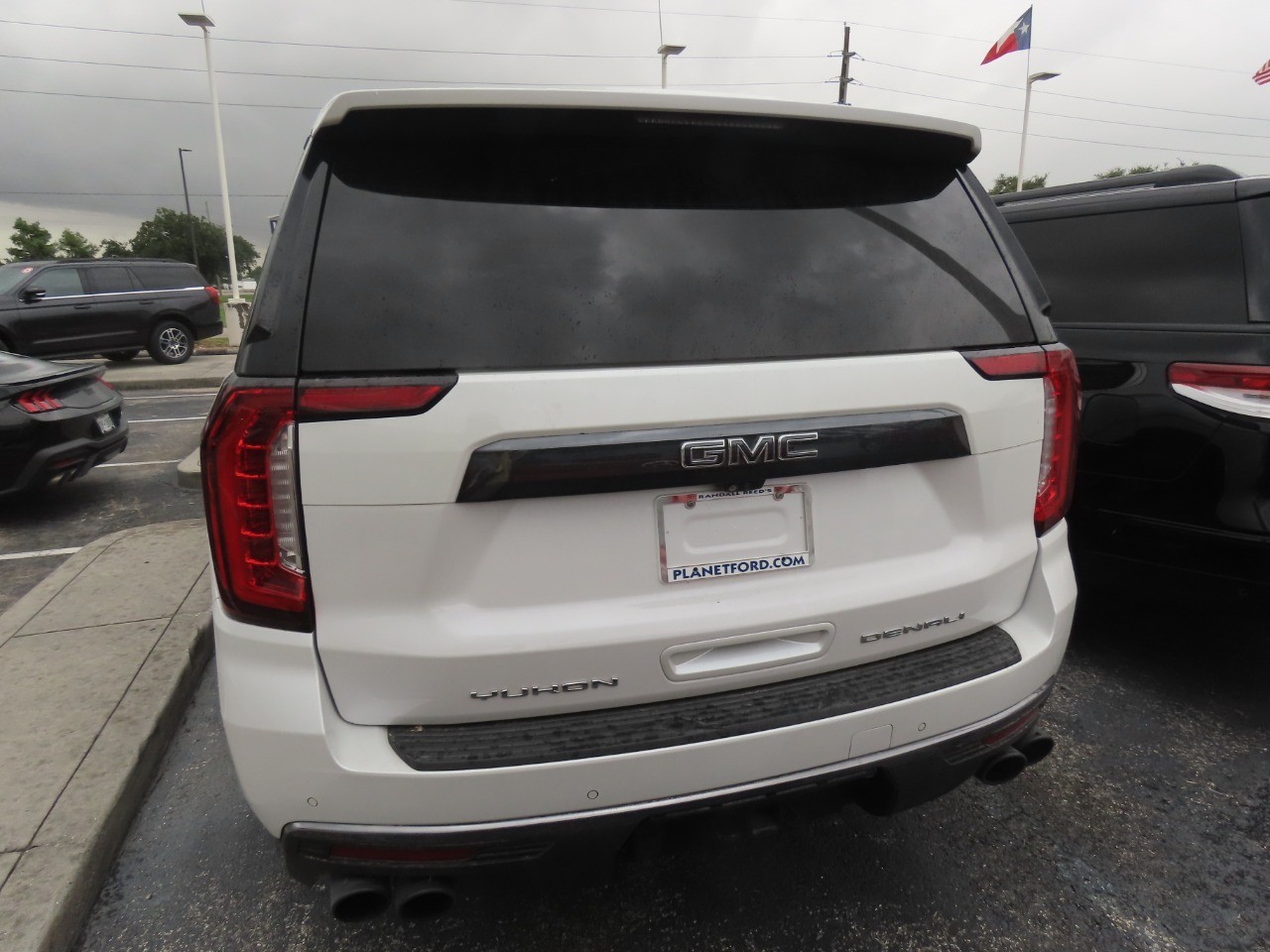 2023 GMC Yukon XL Denali Ultimate - 11