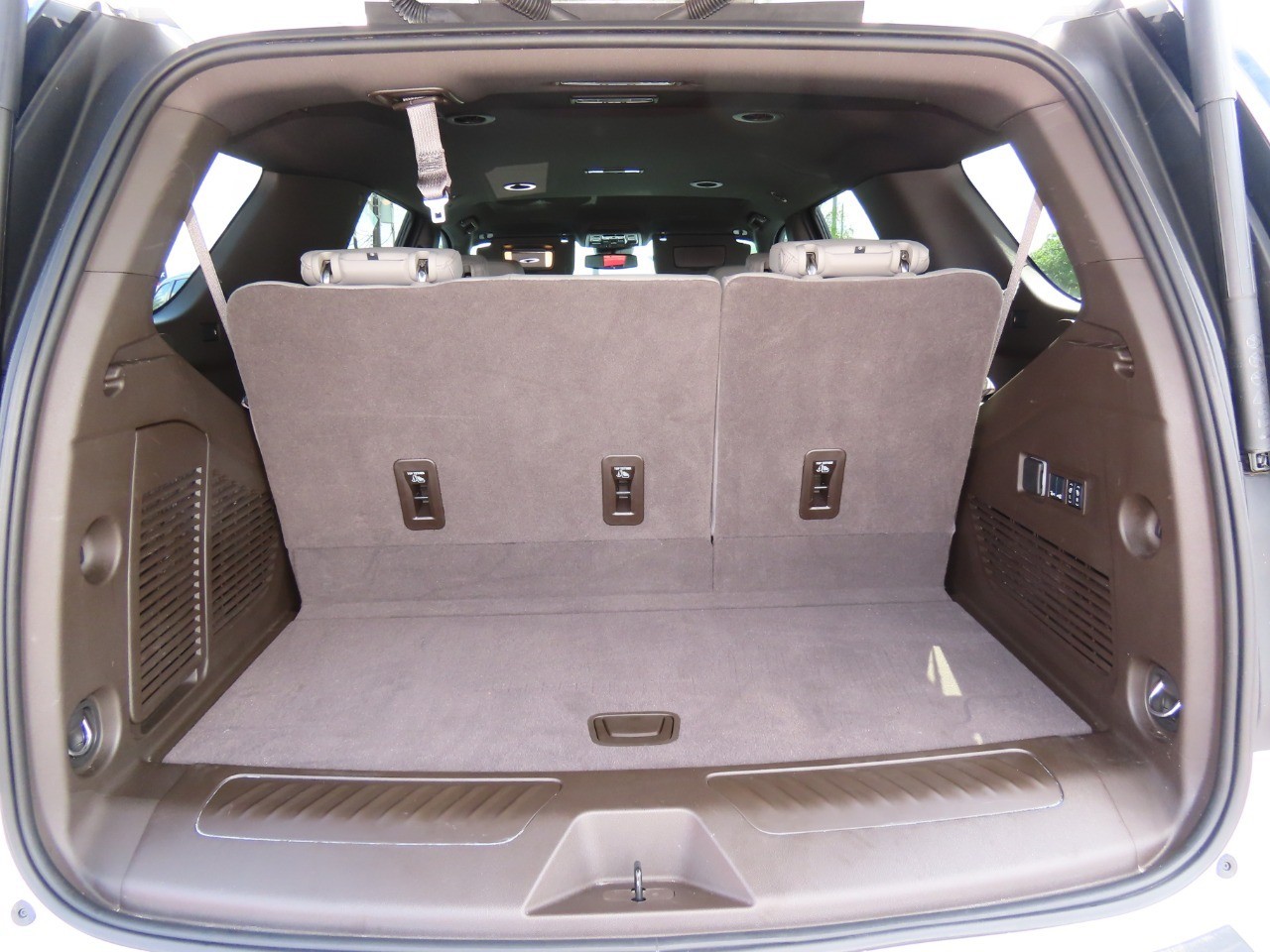 2026 Chevrolet Tahoe LT - 11