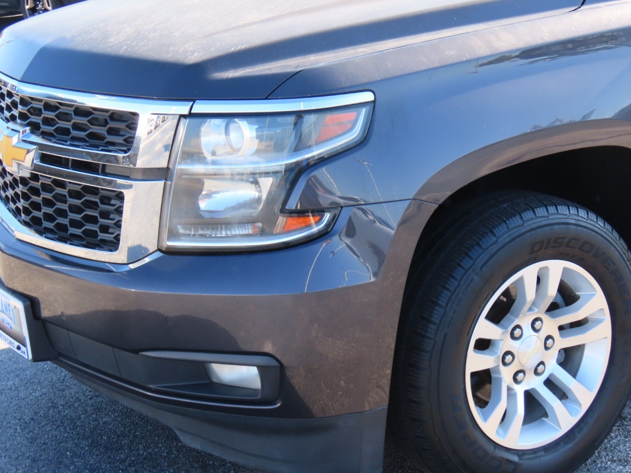 2017 Chevrolet Tahoe LT - 2