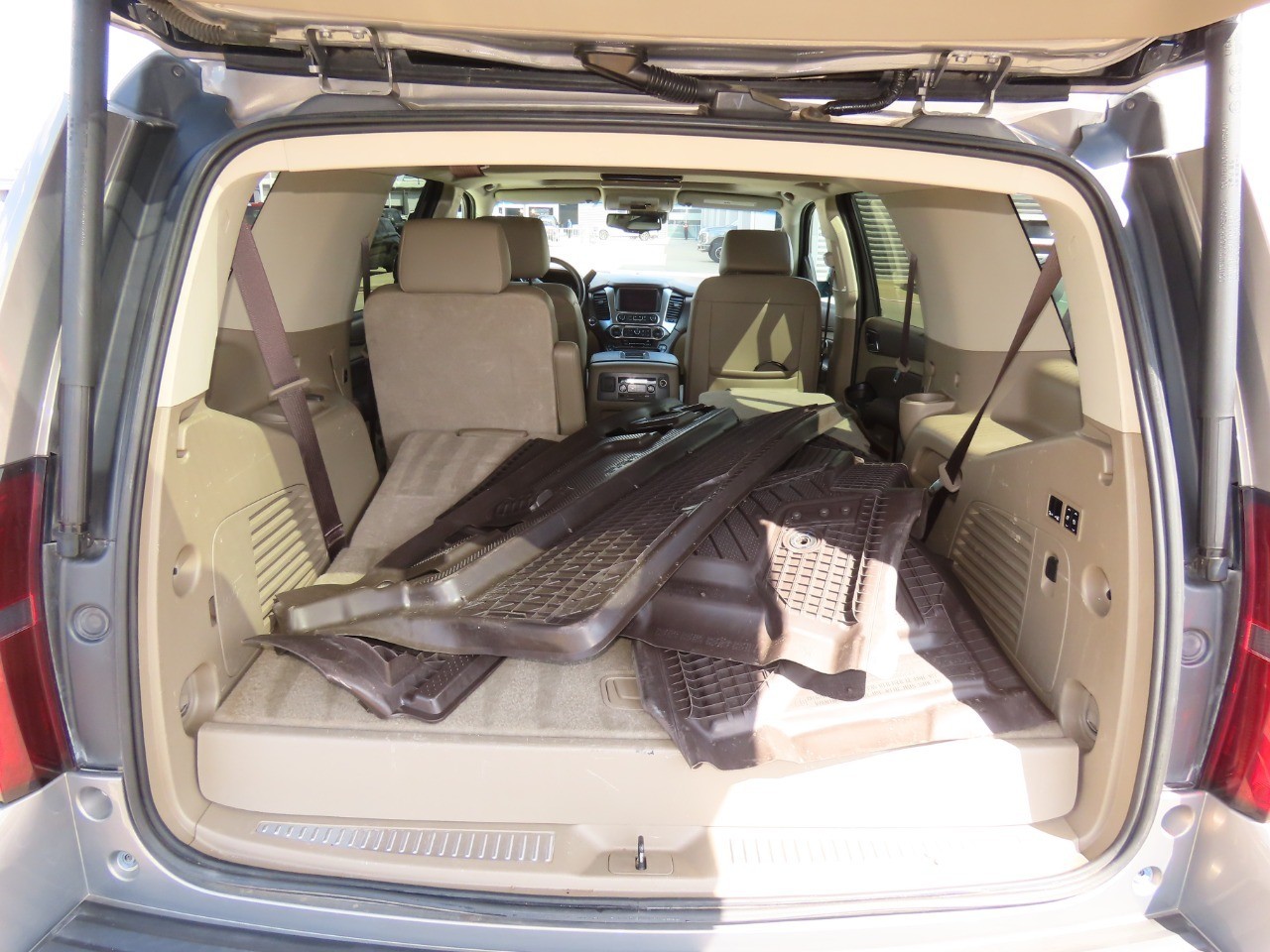 2017 Chevrolet Tahoe Premier - 11