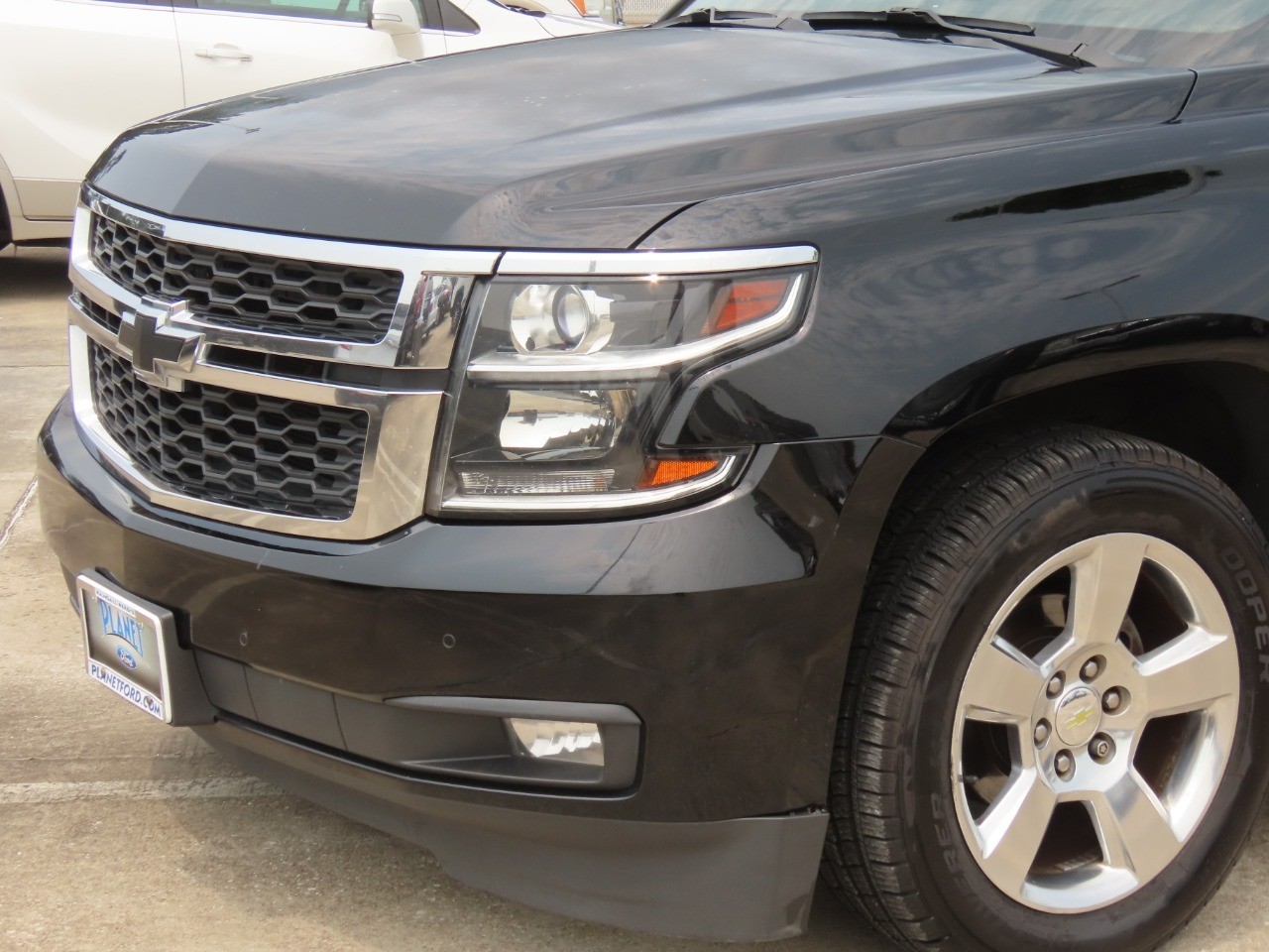 2016 Chevrolet Suburban LT - 2