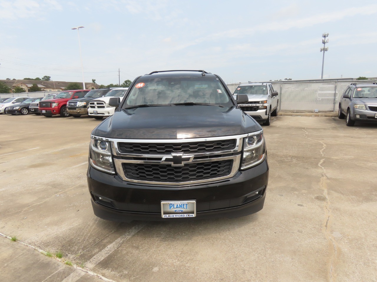 2016 Chevrolet Suburban LT - 4