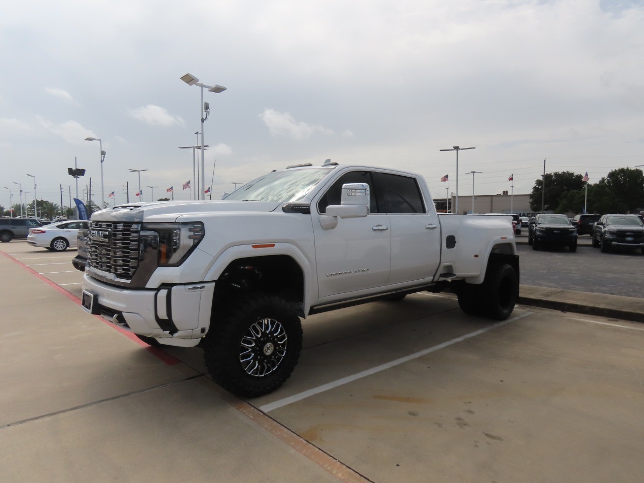 2024 GMC Sierra 3500HD Denali Ultimate - 1