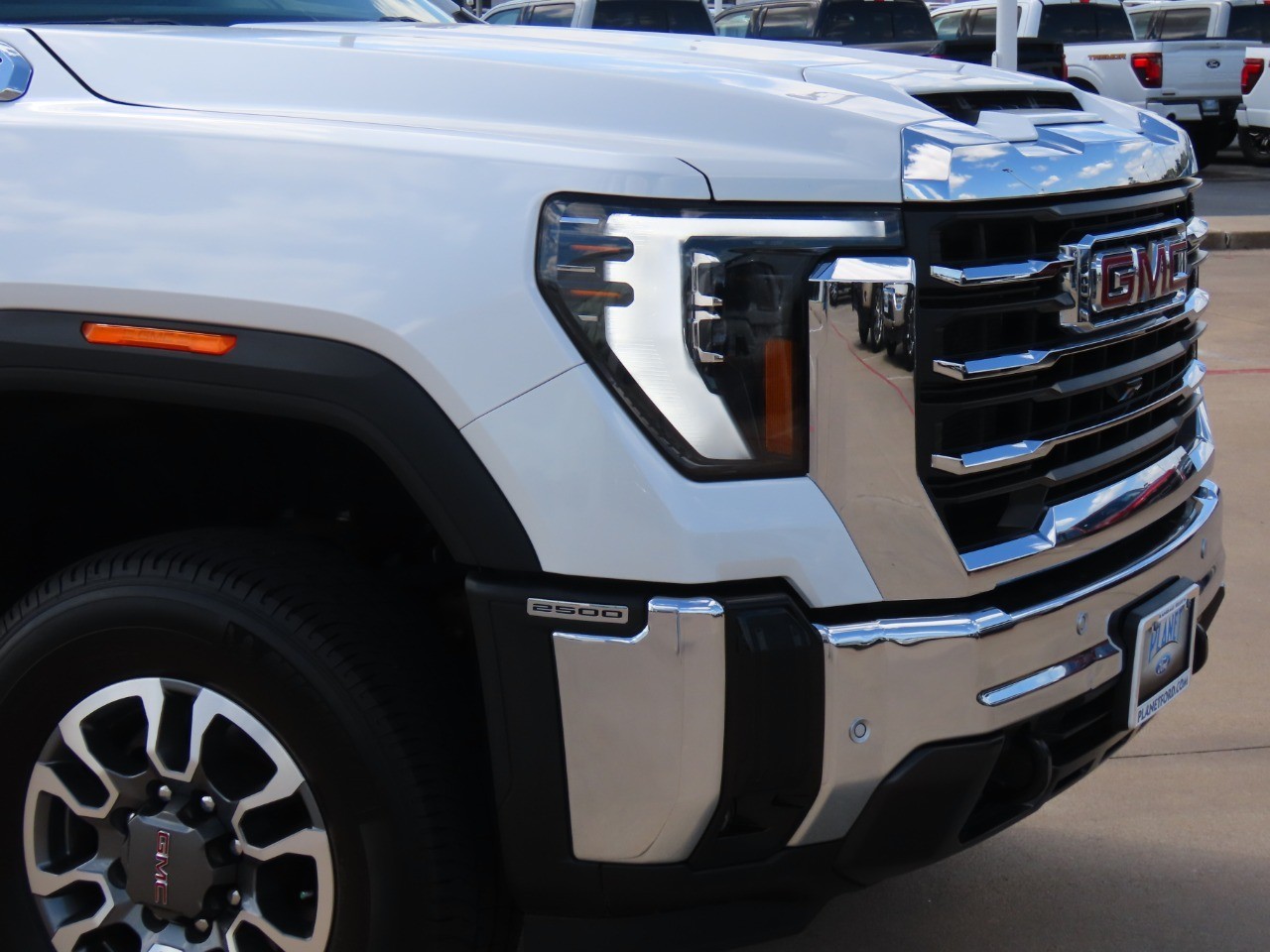 2025 GMC Sierra 2500HD SLT - 5