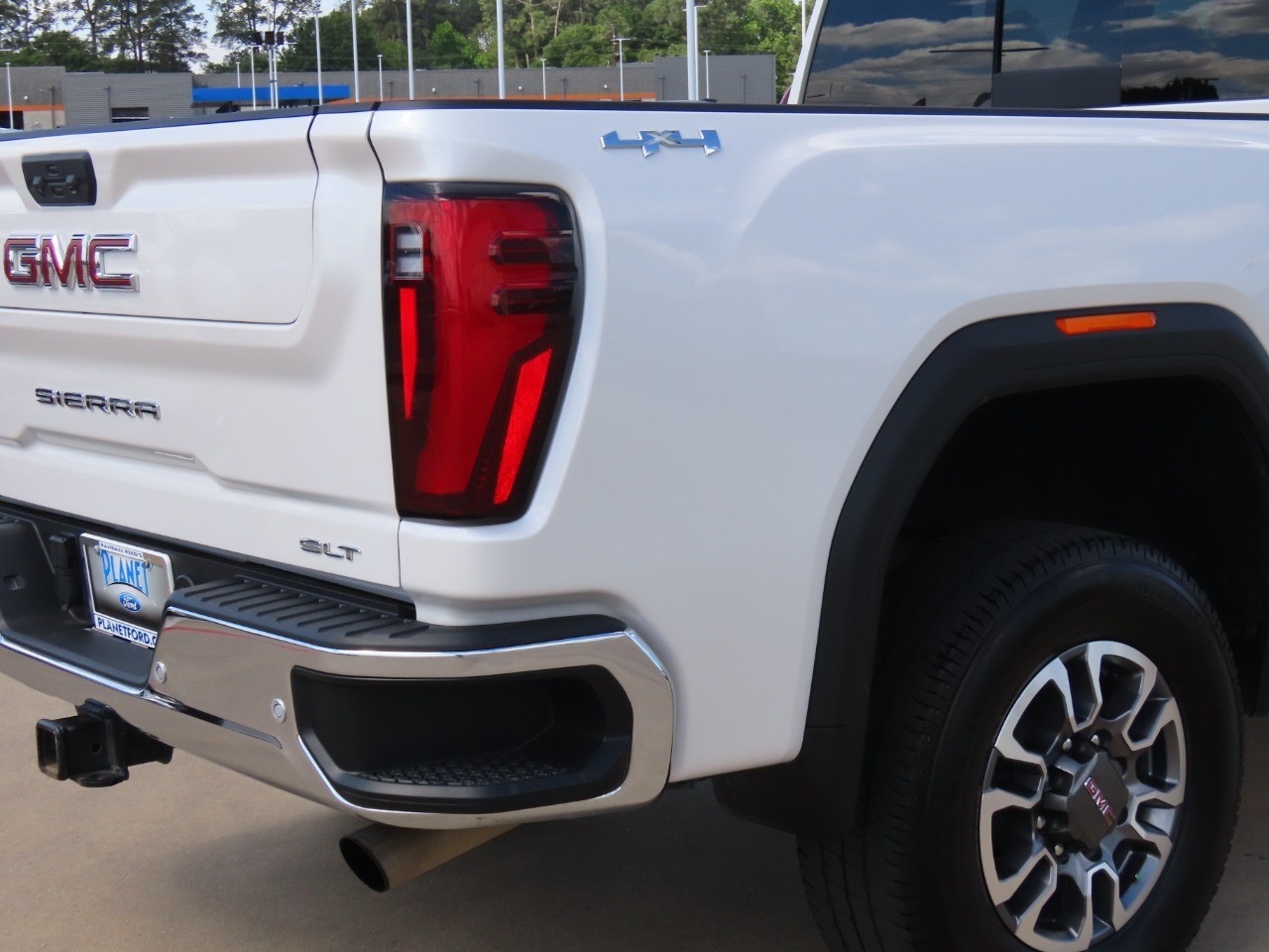 2025 GMC Sierra 2500HD SLT - 11