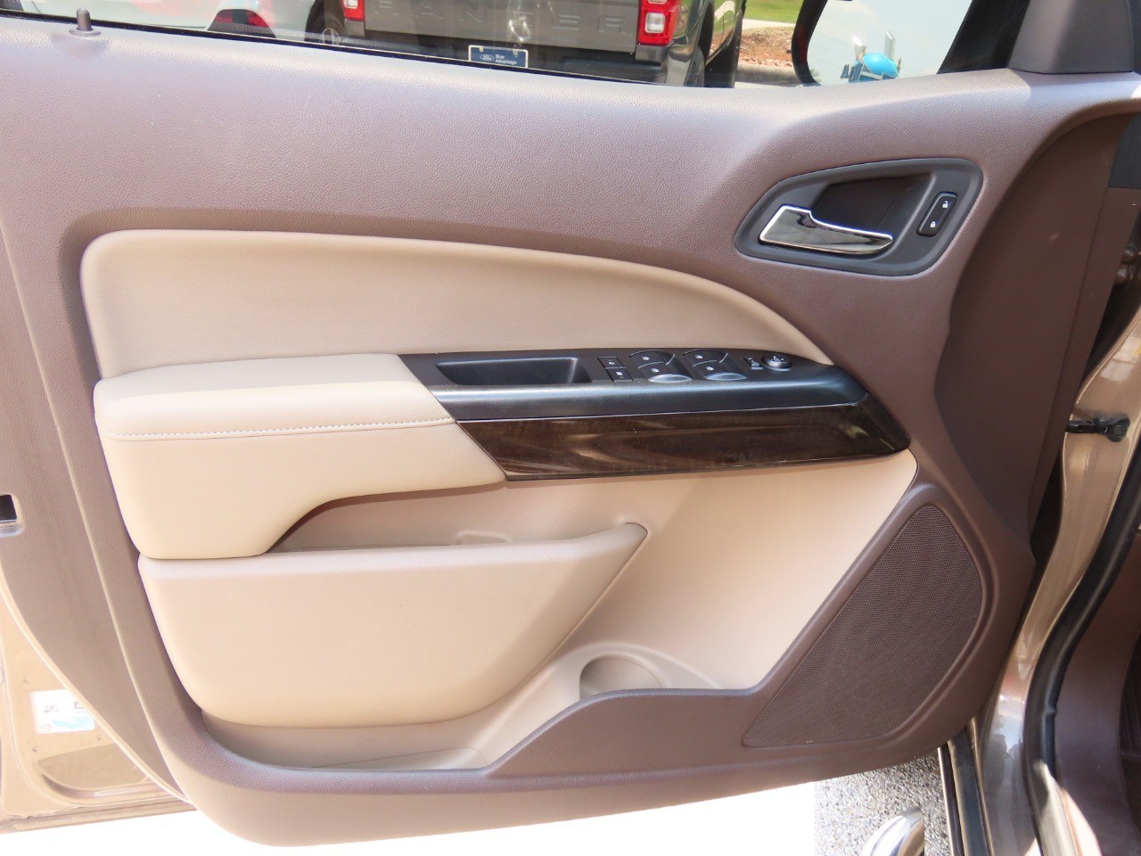 2016 GMC Canyon 2WD Crew Cab 128.3 SLE photo