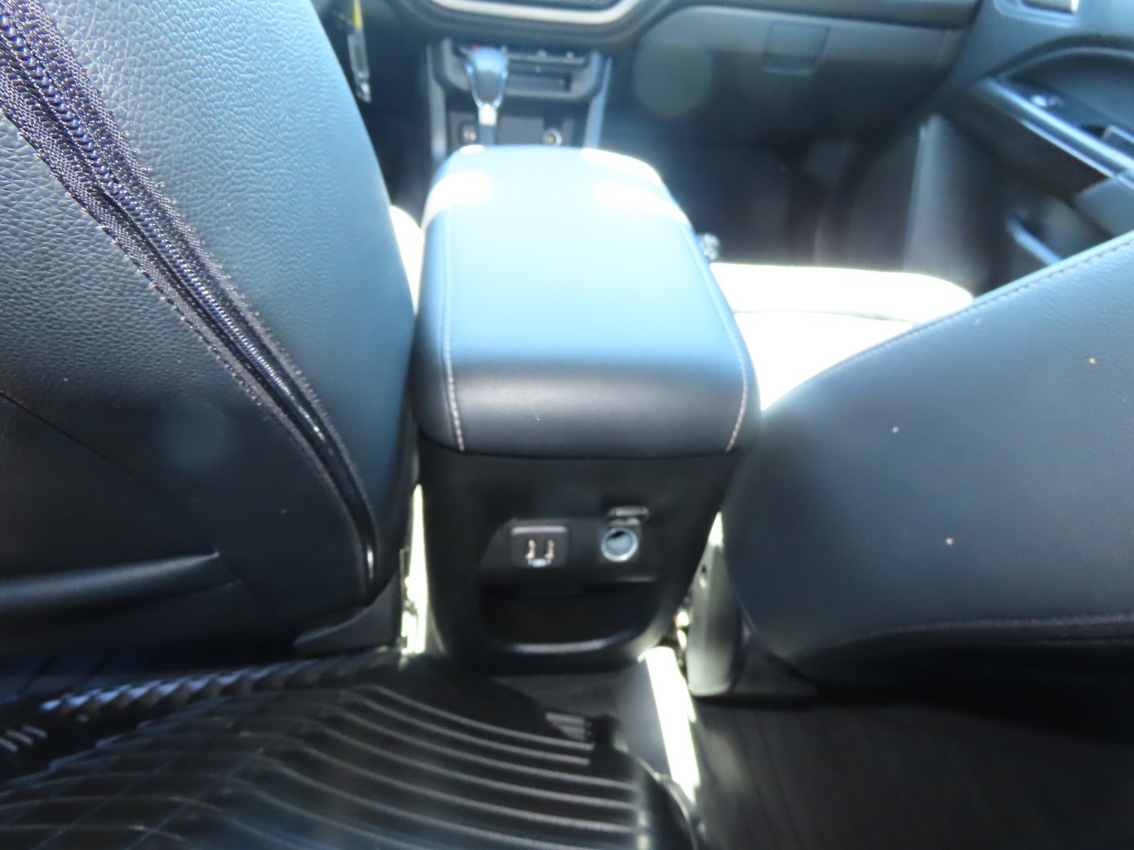 used 2022 GMC Canyon car, priced at $25,999