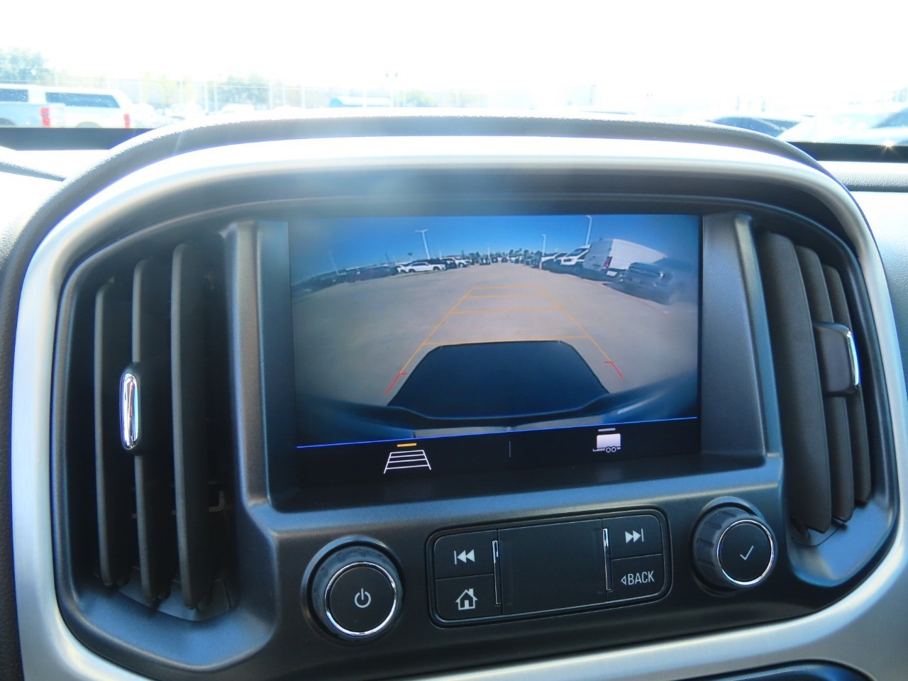 used 2022 GMC Canyon car, priced at $25,999