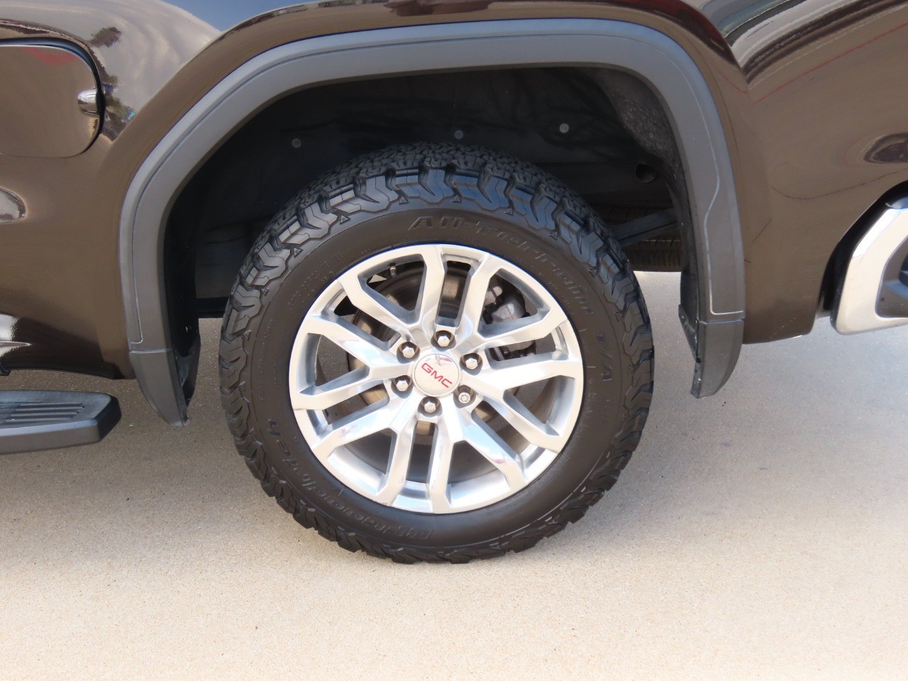 used 2019 GMC Sierra 1500 car, priced at $25,999