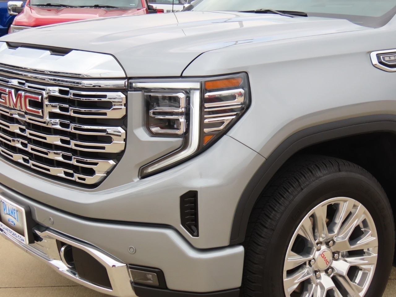 used 2025 GMC Sierra 1500 car, priced at $53,999