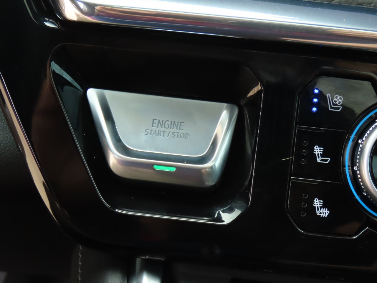 used 2025 GMC Sierra 1500 car, priced at $53,999