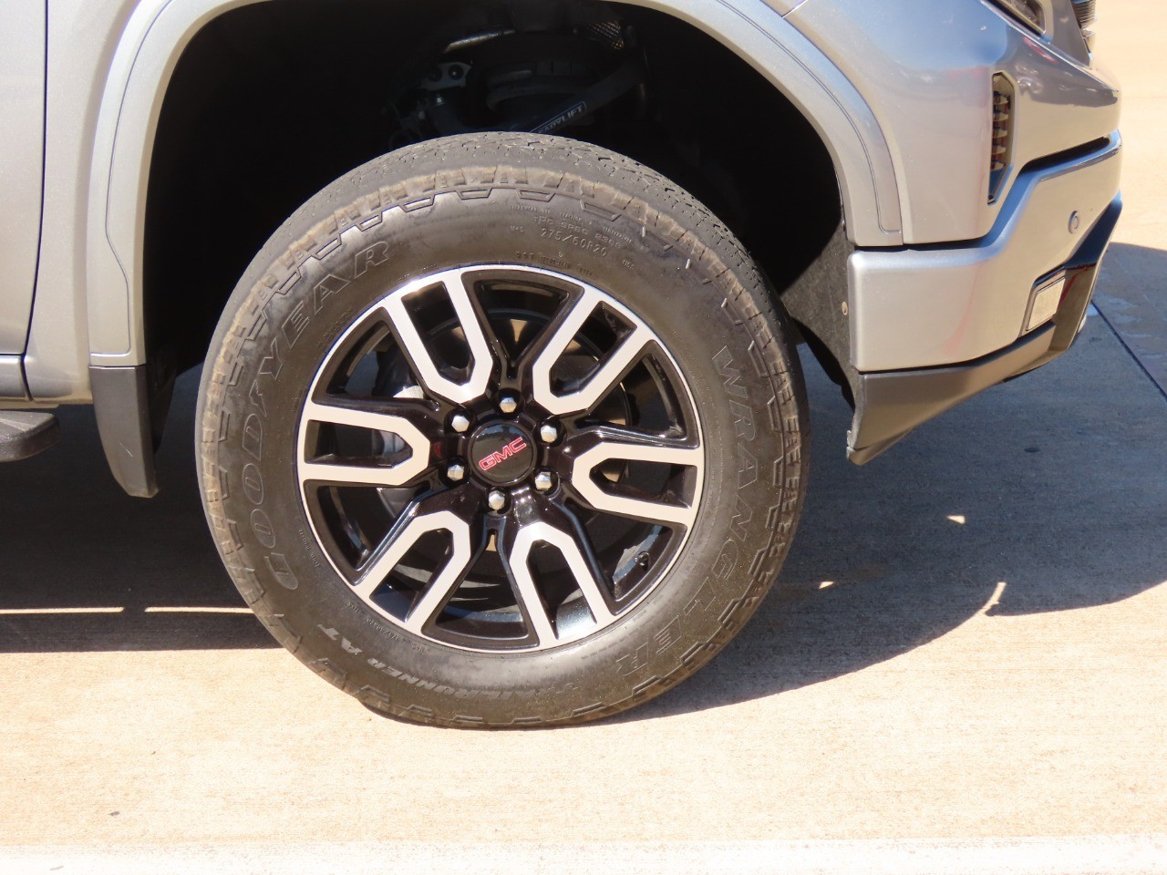 2024 GMC Sierra 1500 AT4 - 8