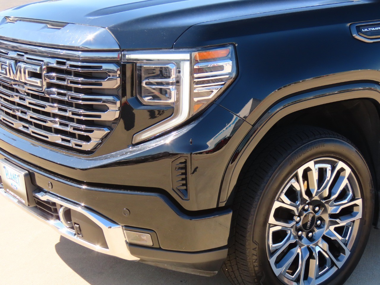 2024 GMC Sierra 1500 Denali Ultimate - 2