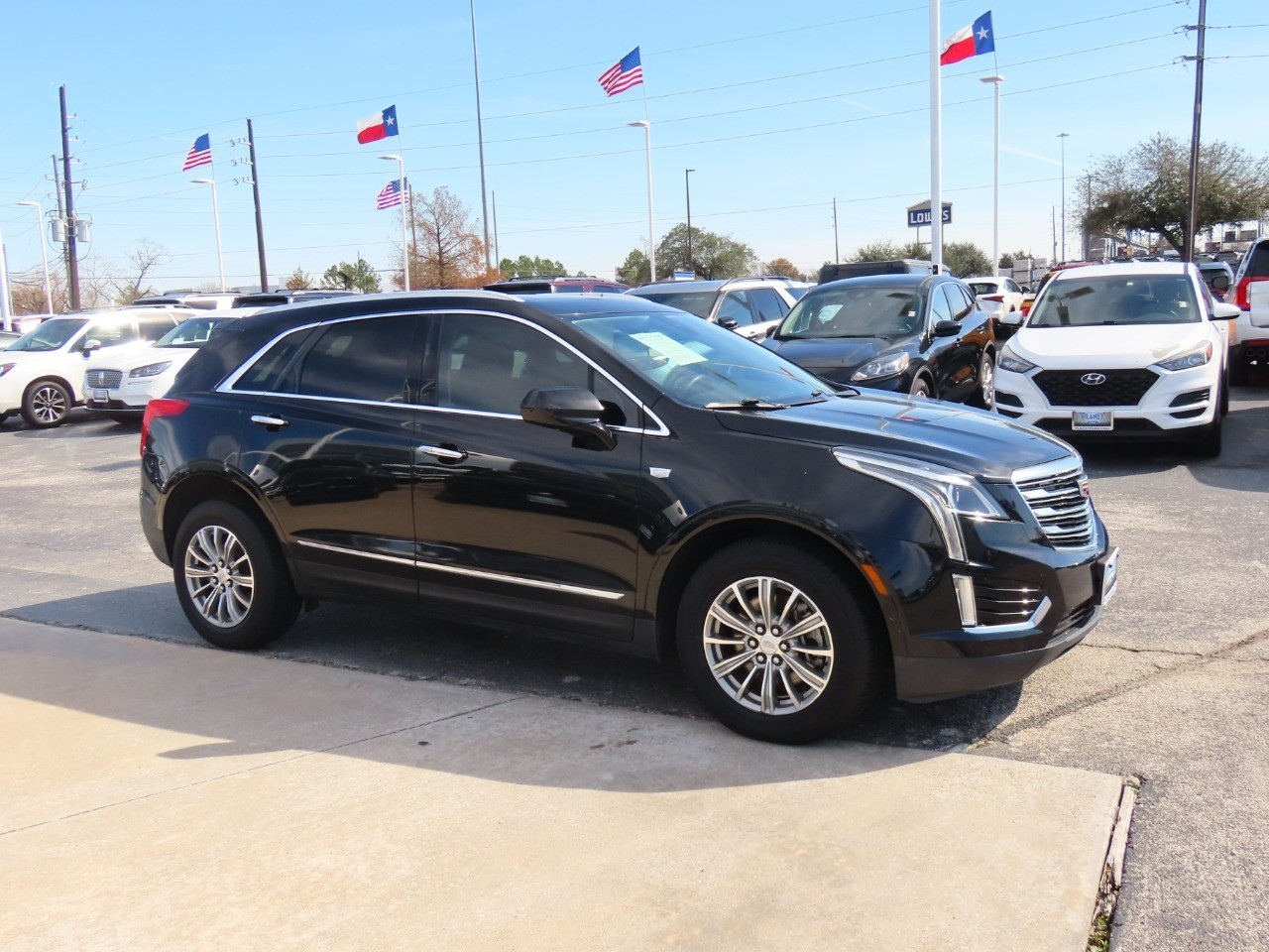 used 2018 Cadillac XT5 car, priced at $13,999