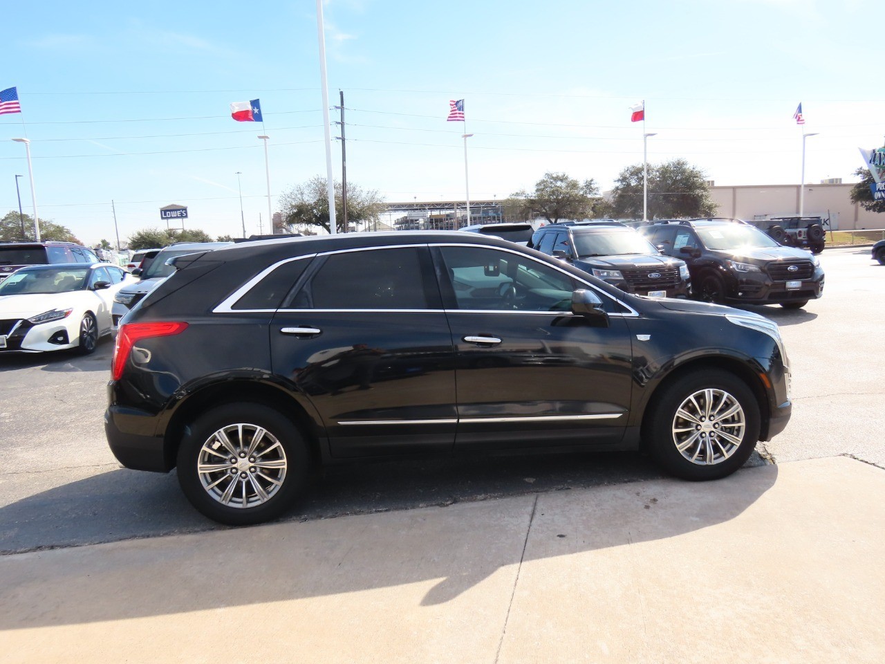 used 2018 Cadillac XT5 car, priced at $13,999
