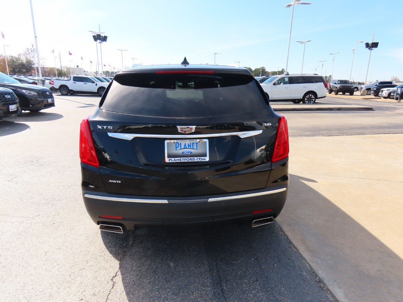 used 2018 Cadillac XT5 car, priced at $13,999