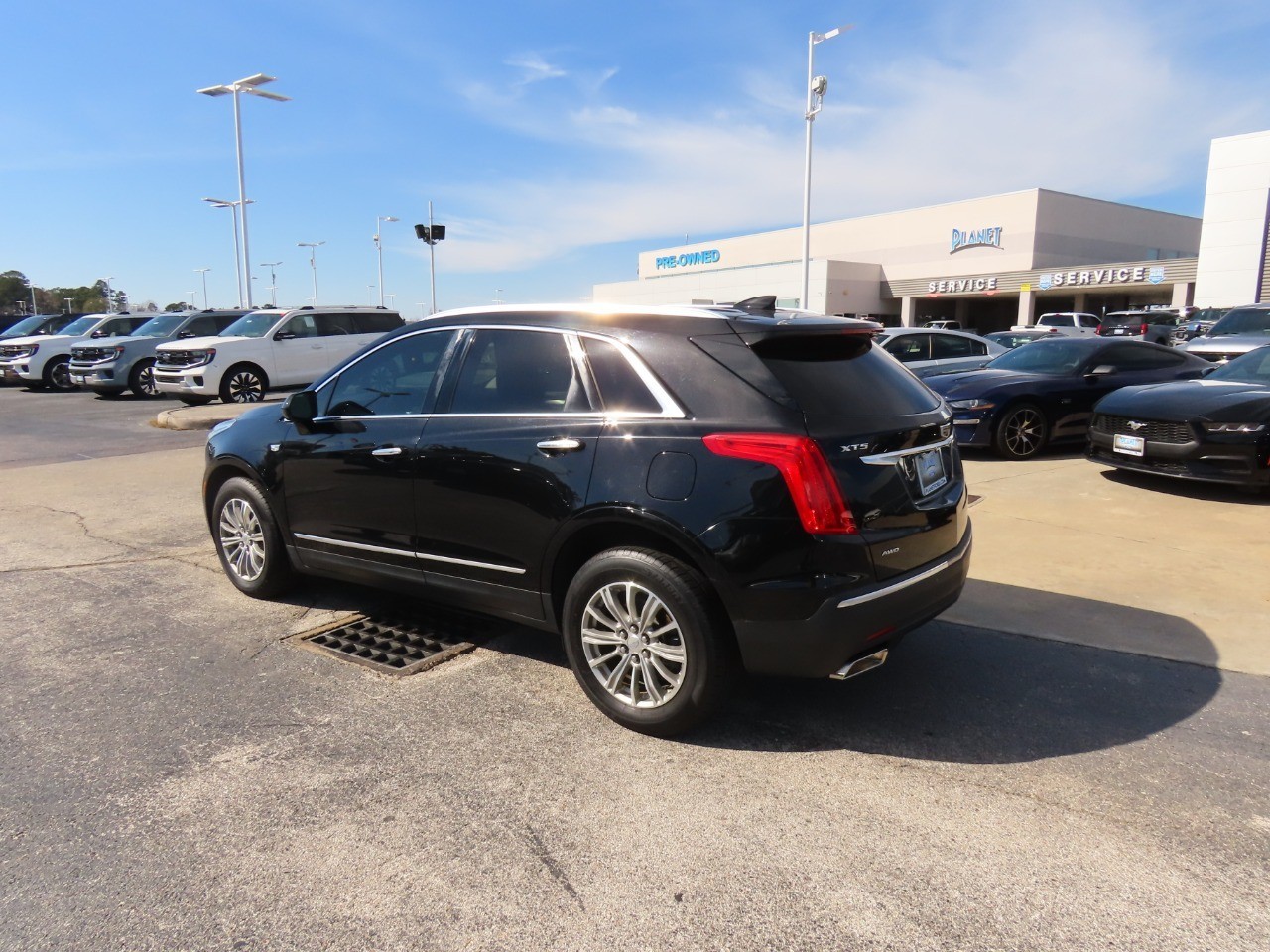 used 2018 Cadillac XT5 car, priced at $13,999