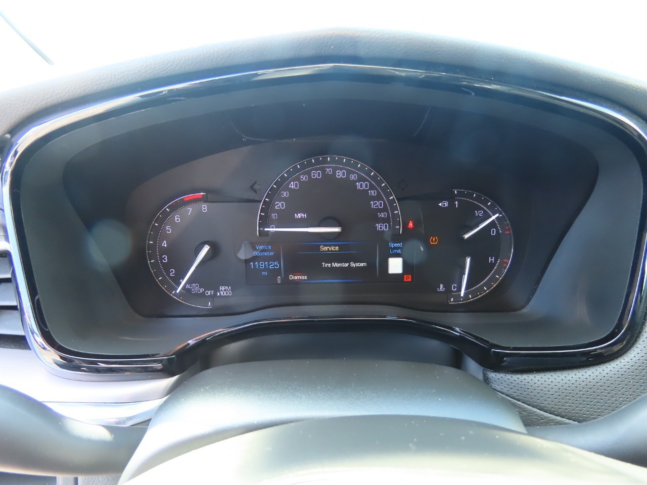 used 2018 Cadillac XT5 car, priced at $13,999