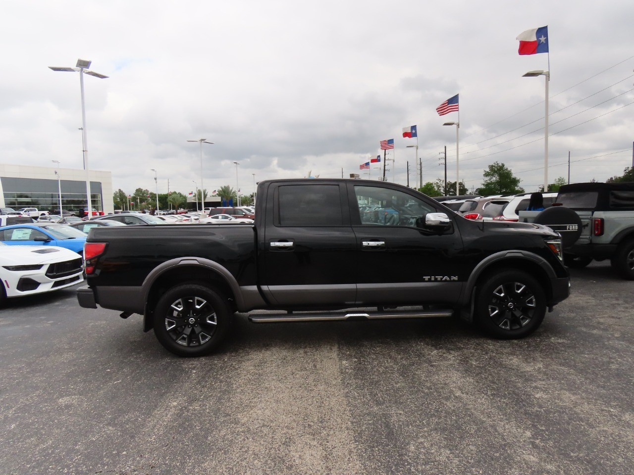 used 2021 Nissan Titan car, priced at $30,999