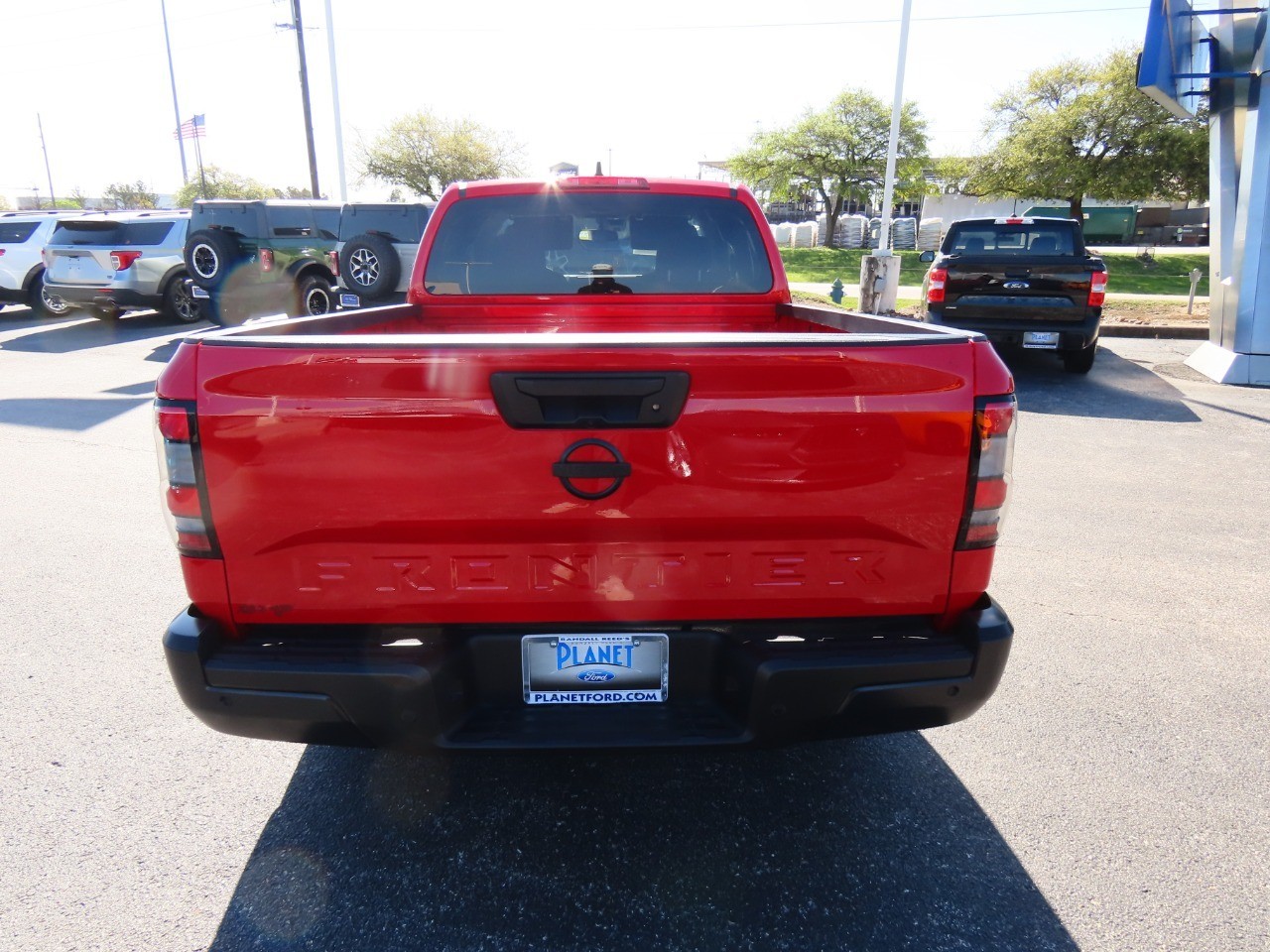 used 2025 Nissan Frontier car, priced at $27,999
