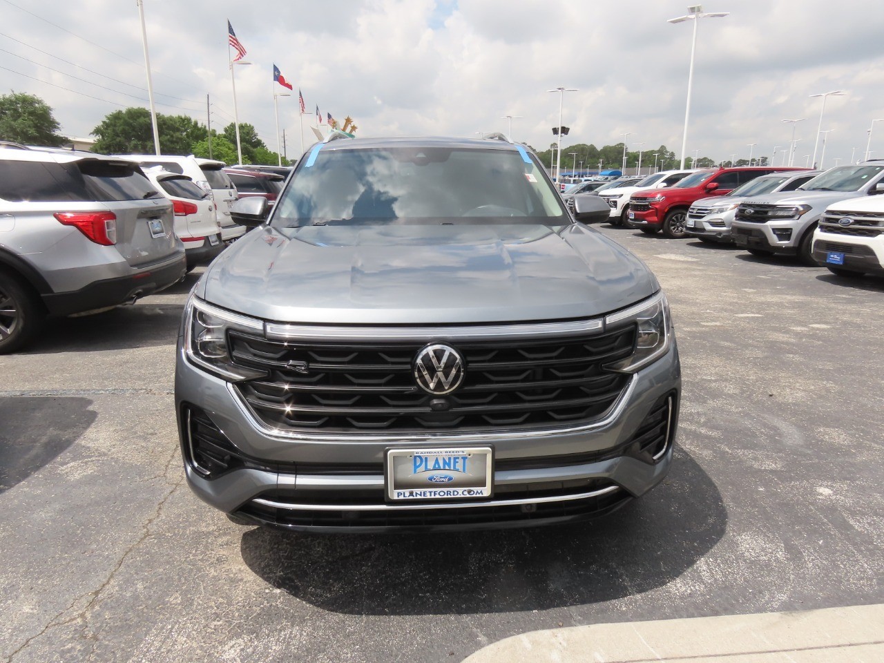 2024 Volkswagen Atlas 2.0T SEL Premium R-Line - 4