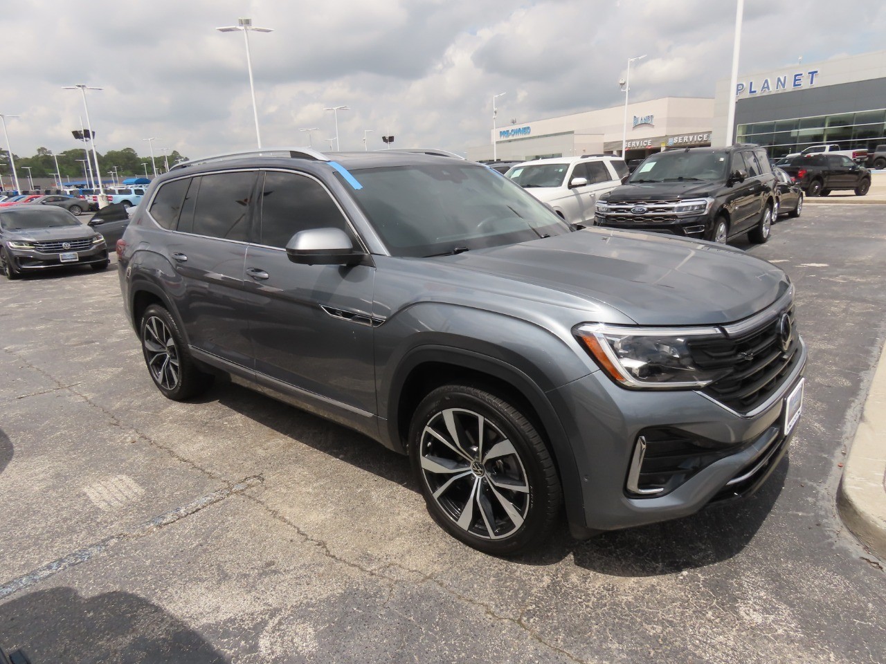 2024 Volkswagen Atlas 2.0T SEL Premium R-Line - 6
