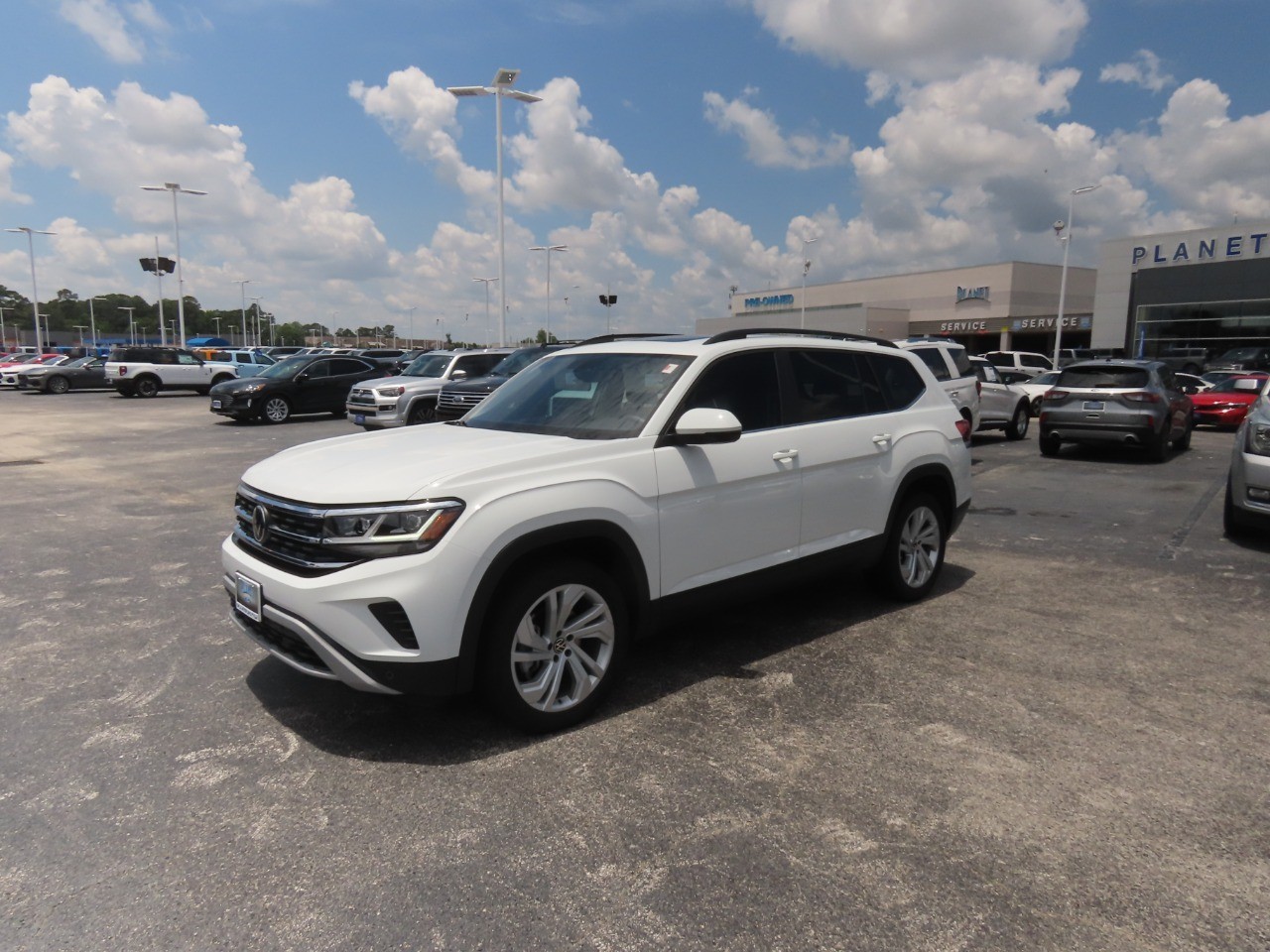 2023 Volkswagen Atlas 2.0T SE w/Technology - 1