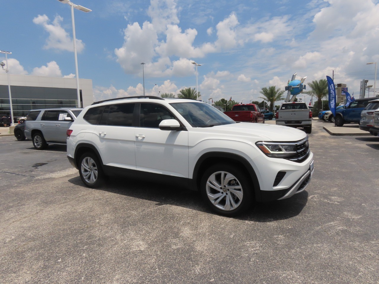 2023 Volkswagen Atlas 2.0T SE w/Technology - 5