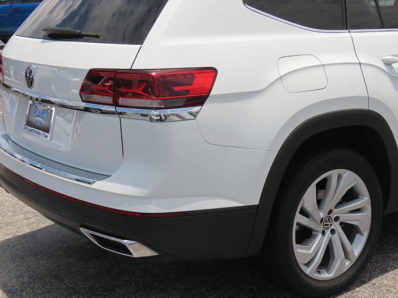 2023 Volkswagen Atlas 2.0T SE w/Technology - 9