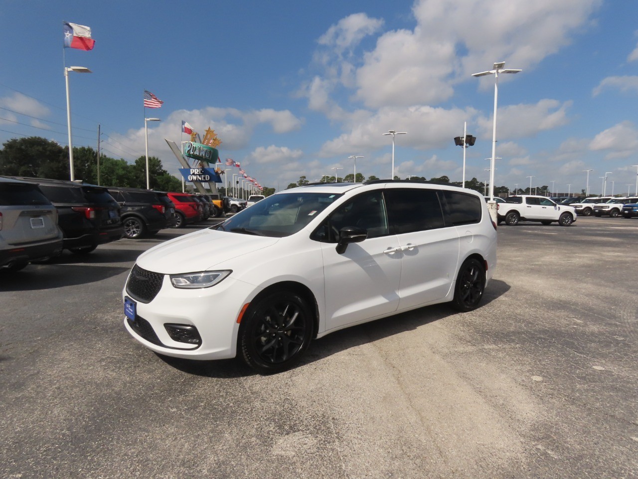 2025 Chrysler Pacifica Limited - 1