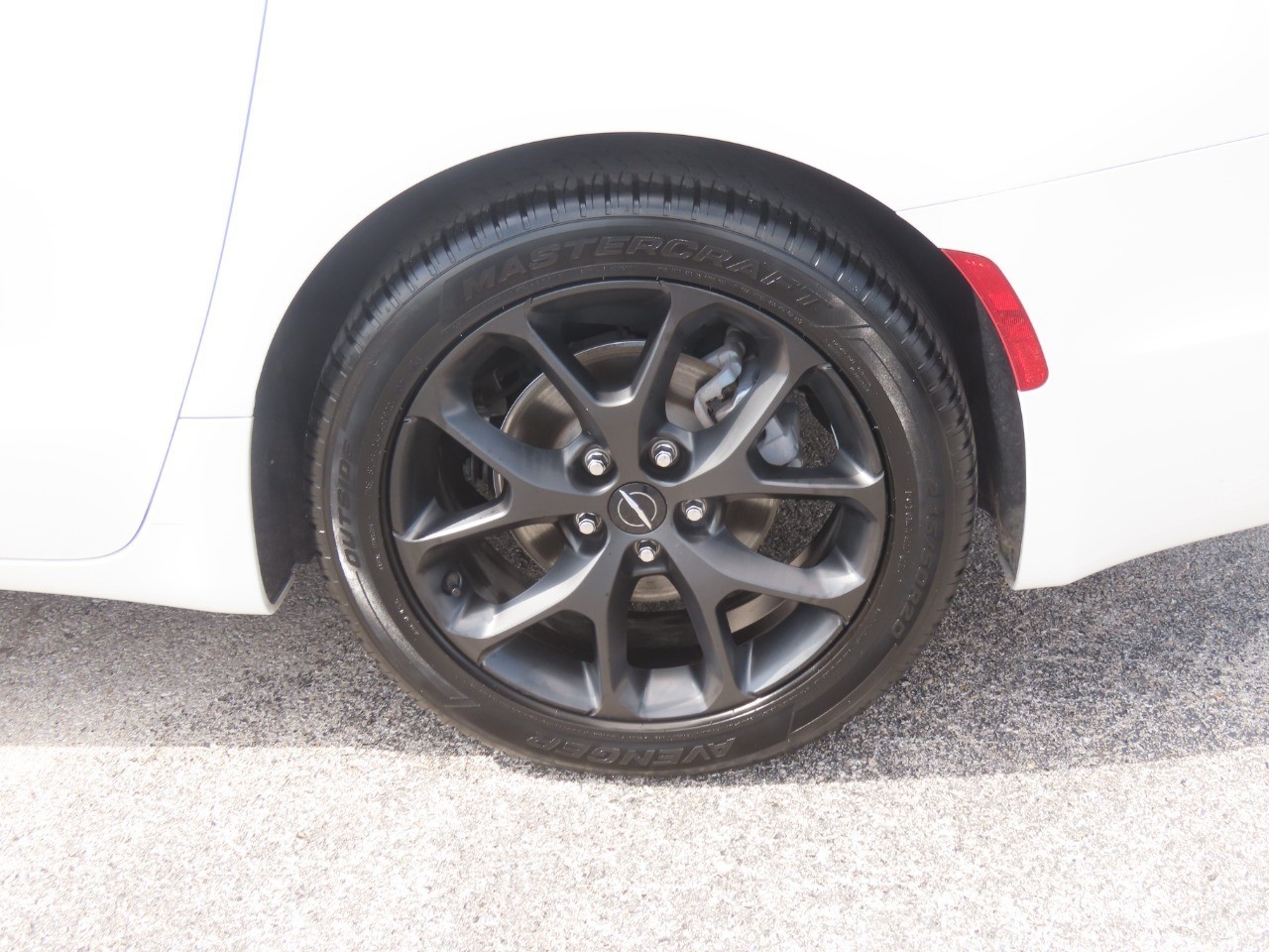 2025 Chrysler Pacifica Limited Bright White Clearcoat at Planet Ford